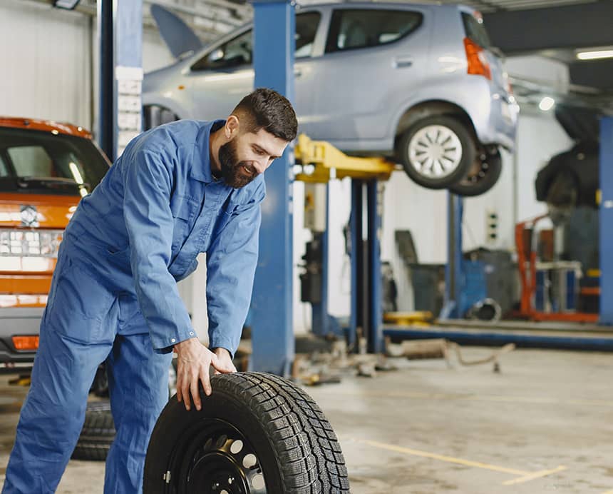 vervangen van banden Werkplaats autodealer vervangen van banden Werkplaats autodealer
